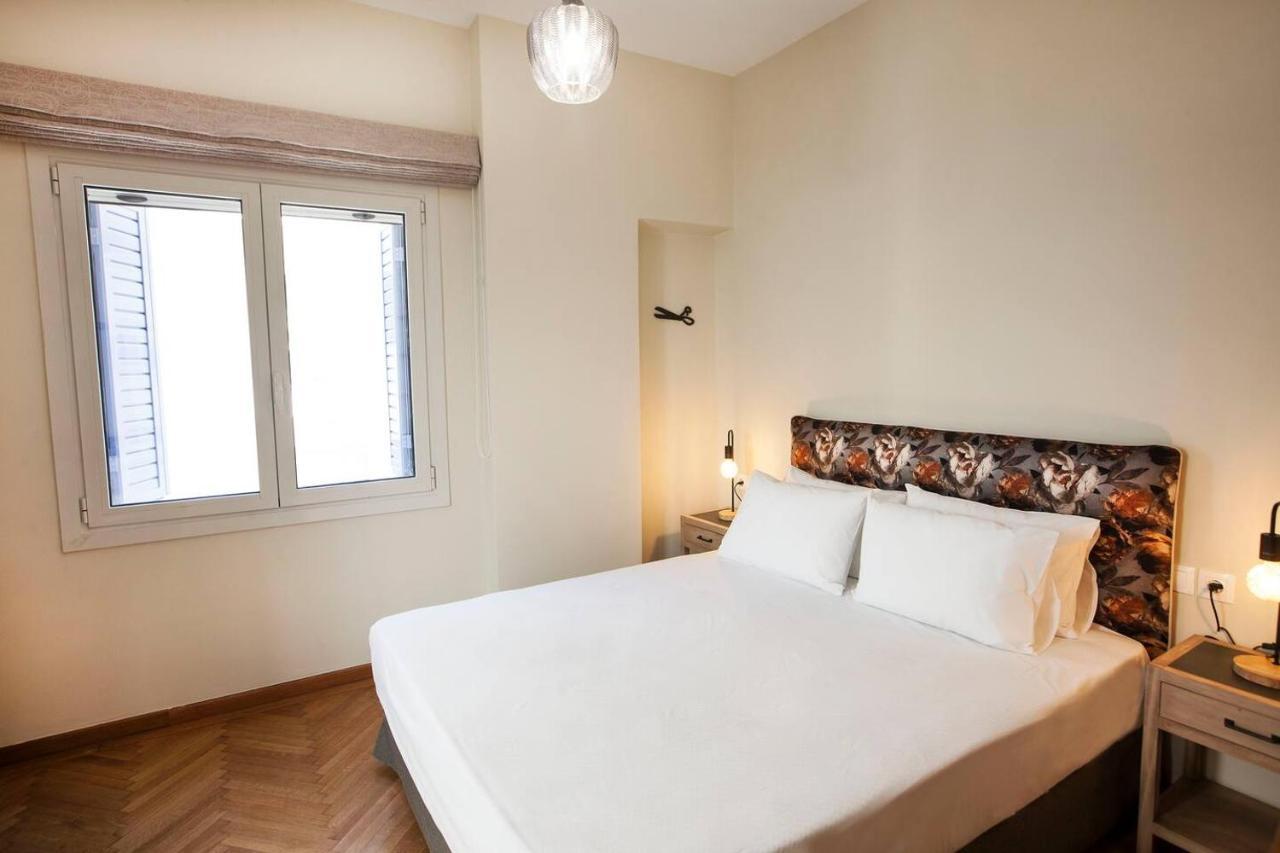 Pagrati Hilton Location Bentzi Family Suite 5 アテネ エクステリア 写真